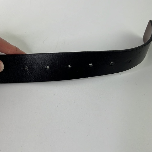 Banana Republic Black Leather Belt with Silver Buckle - Picture 4 of 7